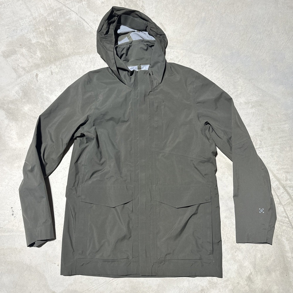 Lululemon Men's Storm Field Jacket Olive Green, Hooded SZ Small Military EDC